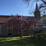 Appartement Prachtige Monumentale Bovenwoning, Hartje