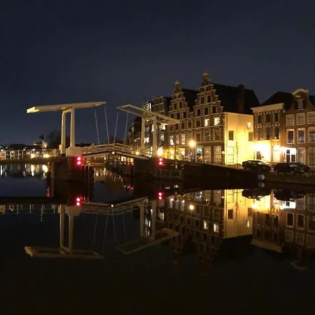 Daire Prachtige Monumentale Bovenwoning, Hartje