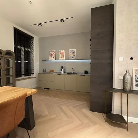 Prachtige Monumentale Bovenwoning, Hartje *