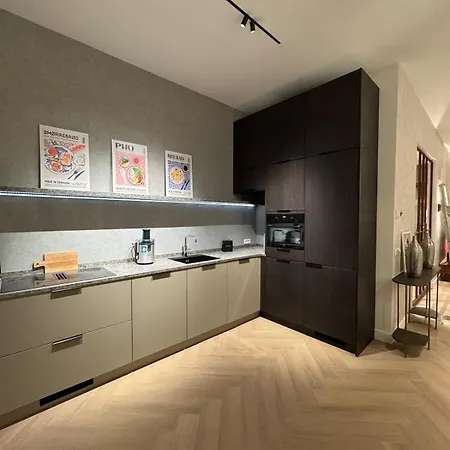 Prachtige Monumentale Bovenwoning, Hartje Haarlem