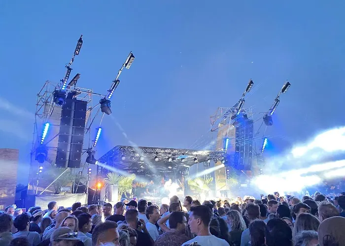 Daire Prachtige Monumentale Bovenwoning, Hartje