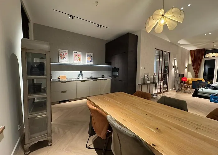 Prachtige Monumentale Bovenwoning, Hartje Apartment Haarlem