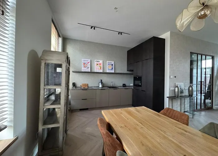 Prachtige Monumentale Bovenwoning, Hartje