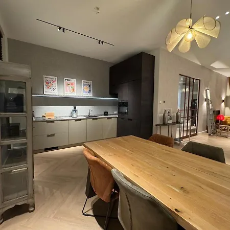 Prachtige Monumentale Bovenwoning, Hartje Apartamento Haarlem