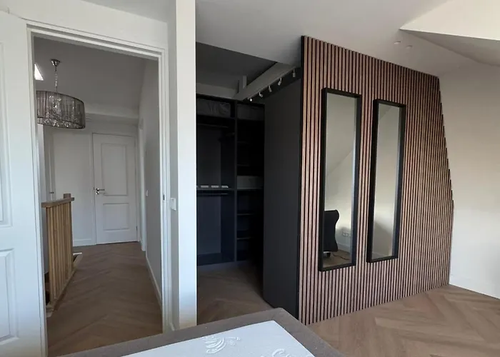 Prachtige Monumentale Bovenwoning, Hartje Apartamento *