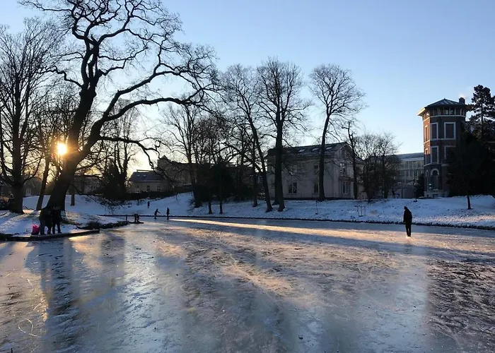 Apartamento Prachtige Monumentale Bovenwoning, Hartje